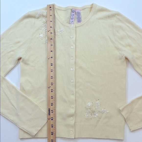 Next Era Ivory Embroidered Floral Button Front Cardigan Women’s Sz M - Picture 3 of 5